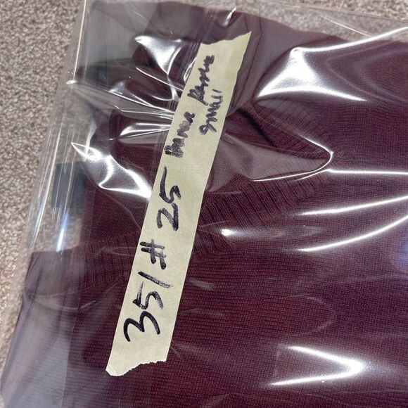 Banana Republic mens v-neck long sleeve sweater sz small extra fine merino wool - Picture 9 of 9